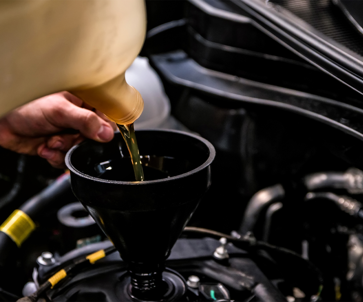 Cada cuánto tiempo hay que cambiar el aceite del coche